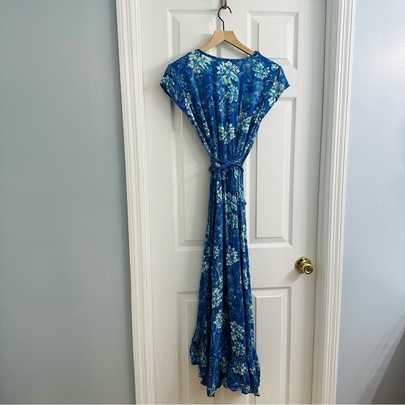 Walker & Wade Dress High Low Midi Floral Blue Wrap Vacation Summer Extra Small - Picture 5 of 8